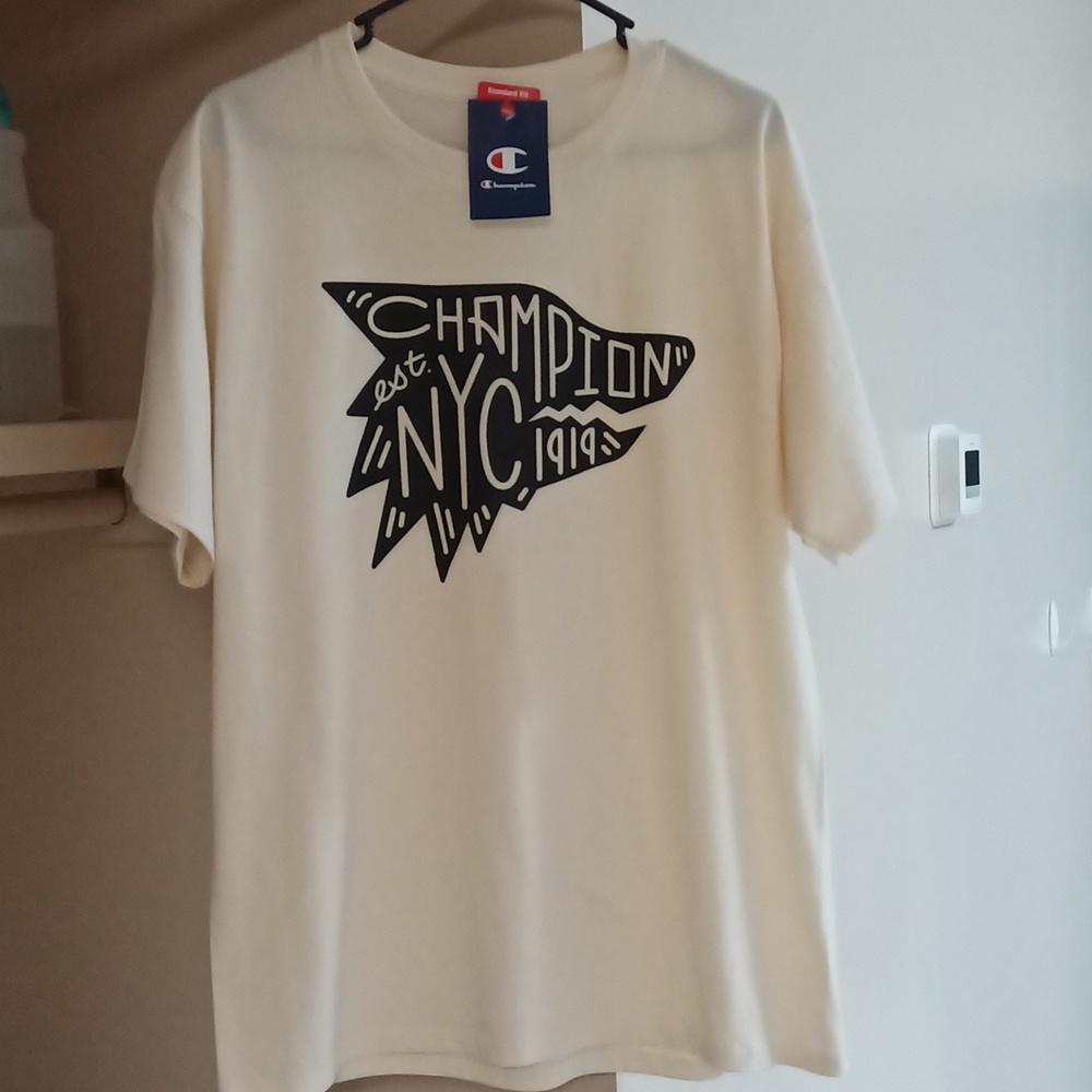 Champion standard fit t shirt